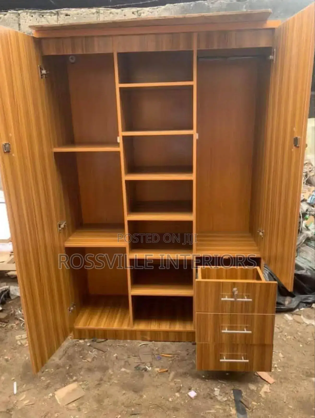 Standard Highquality Wardrobe 4ftby7ft