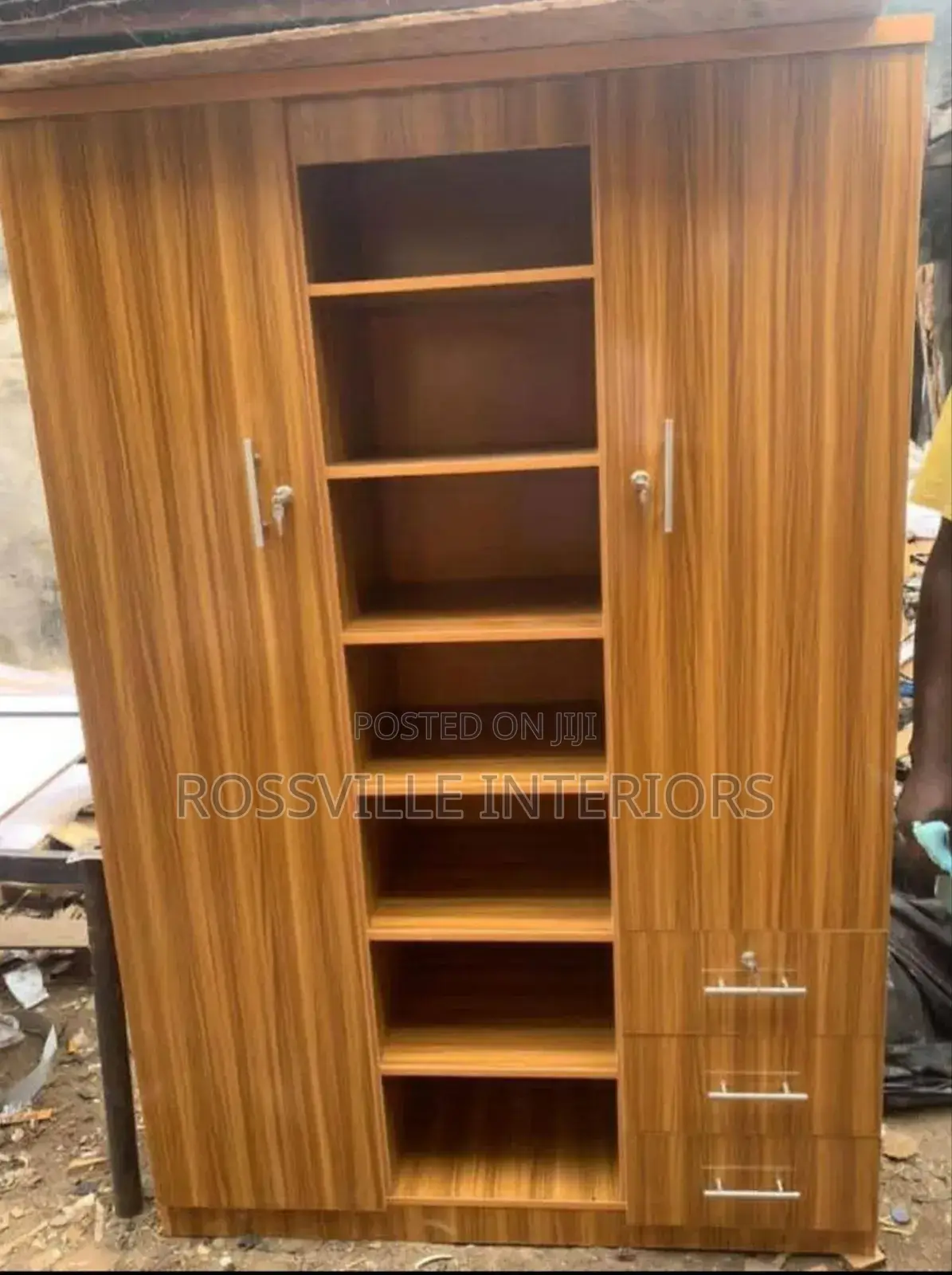 Standard Highquality Wardrobe 4ftby7ft