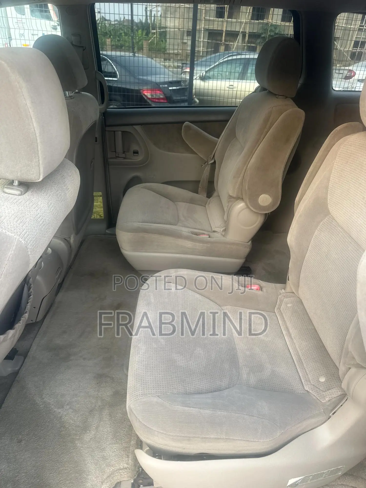 Toyota Sienna XLE 2005 White