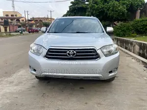 Toyota Highlander Limited 2010 Silver