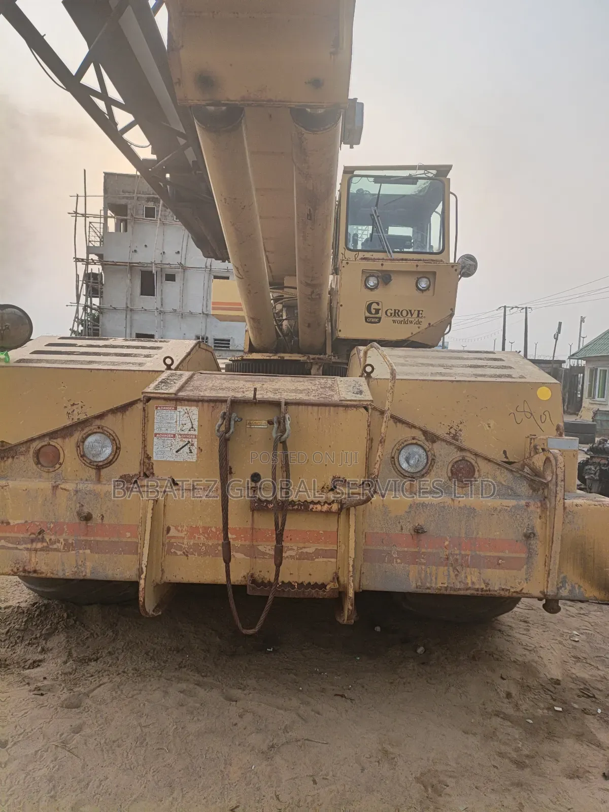60 Tons 4 by 4 Crain