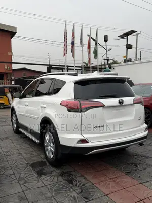 Toyota RAV4 2016 White