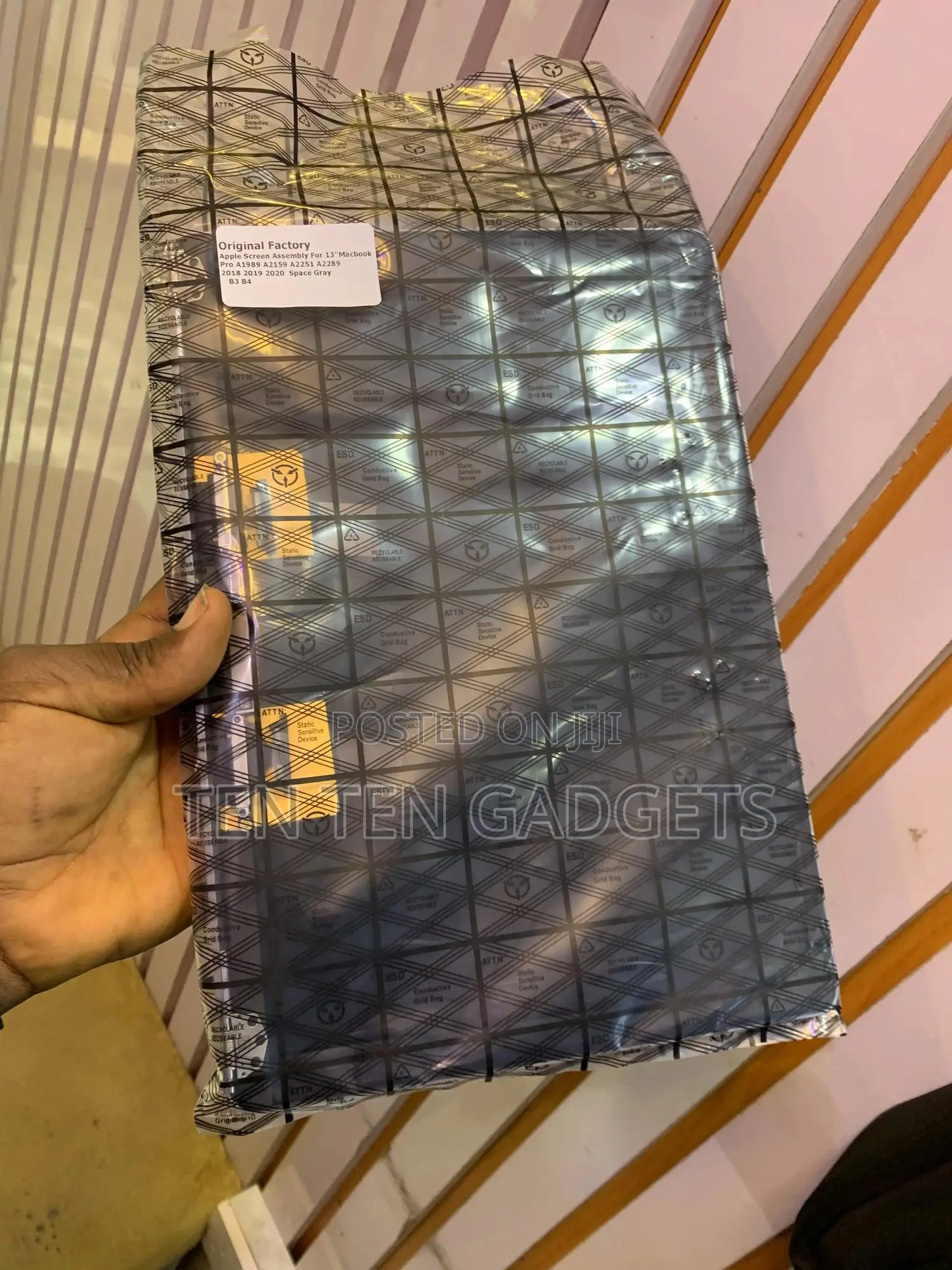 Macbook Screen 13-Inch