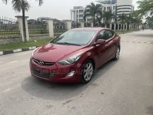 Hyundai Elantra 2013 Red