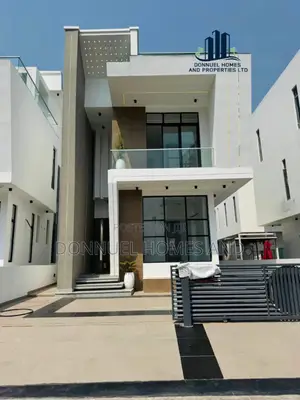 5bdrm Duplex in Osapa london for sale