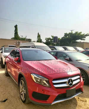 Mercedes-Benz GLA 250 2017 Red