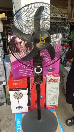 18 Inches Solar Rechargeable Fan With Speaker