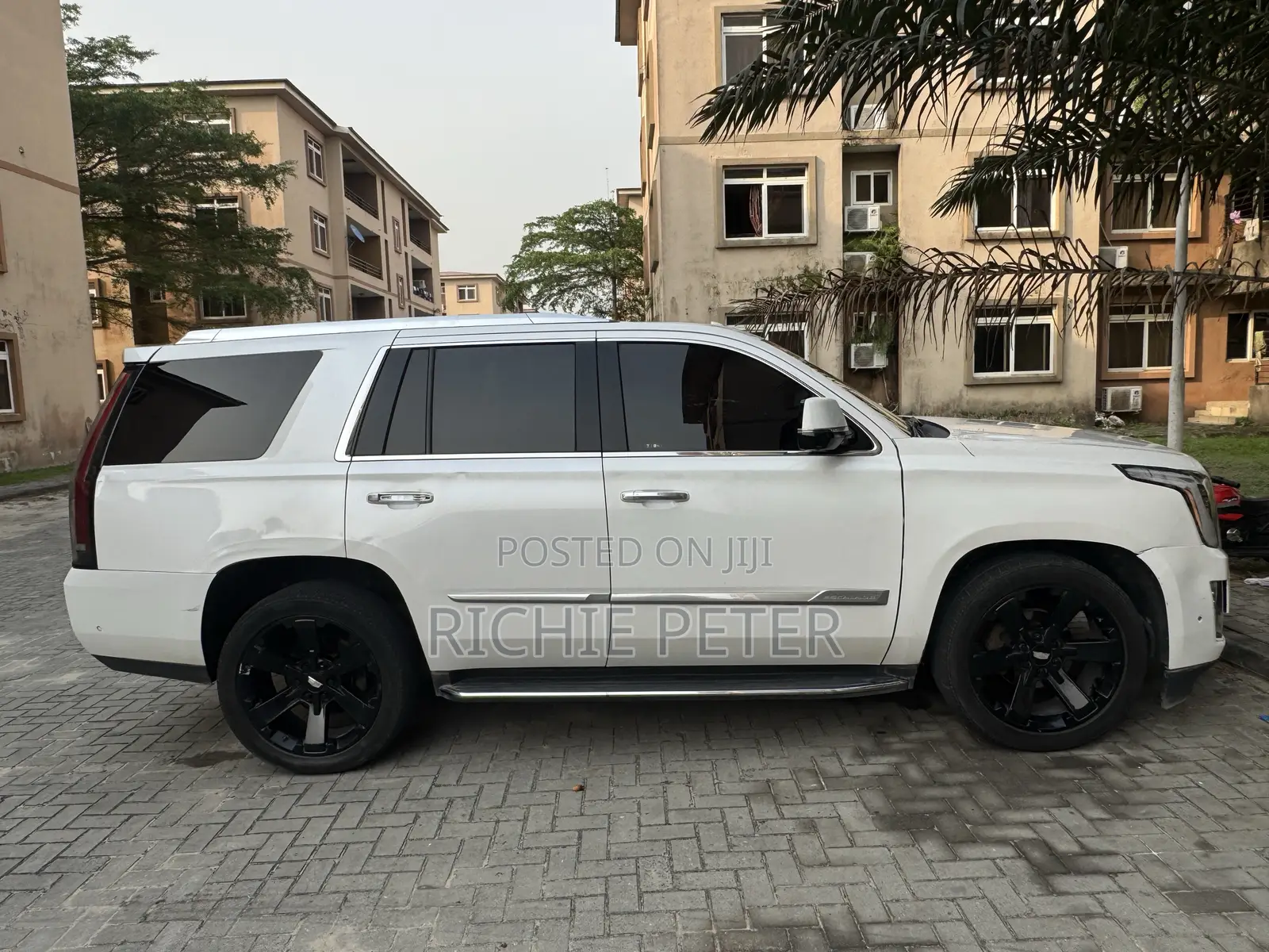 Cadillac Escalade 2018 White