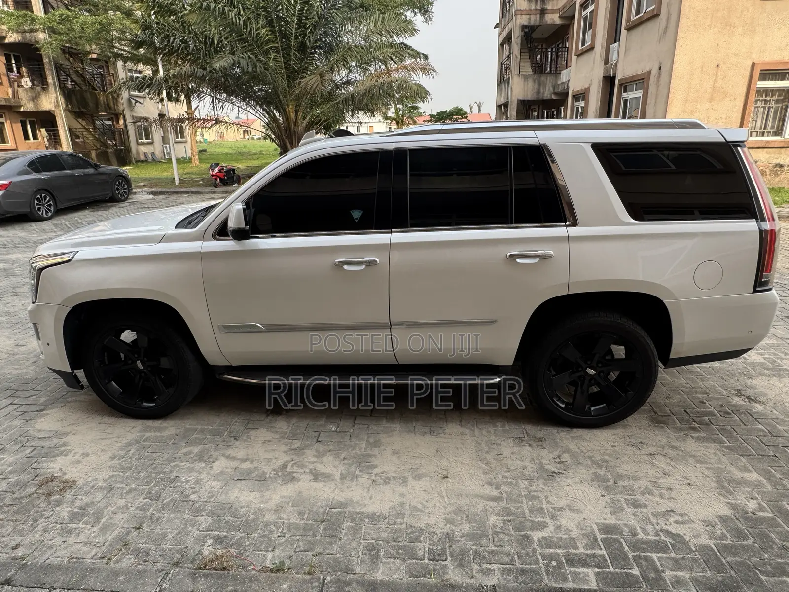 Cadillac Escalade 2018 White