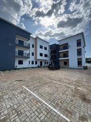 3bdrm Block of Flats in Katampe for sale