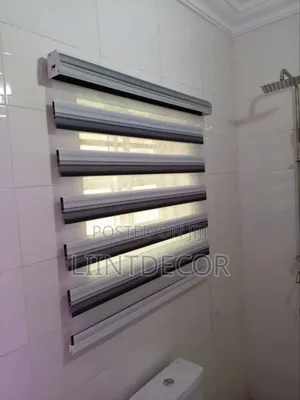 Mature Kings Day and Night Window Blinds