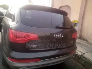 Audi Q7 2012 Gray