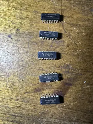 4-bit Shift Register Ic 7495