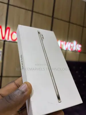 New Apple iPhone Air 256 GB Gold