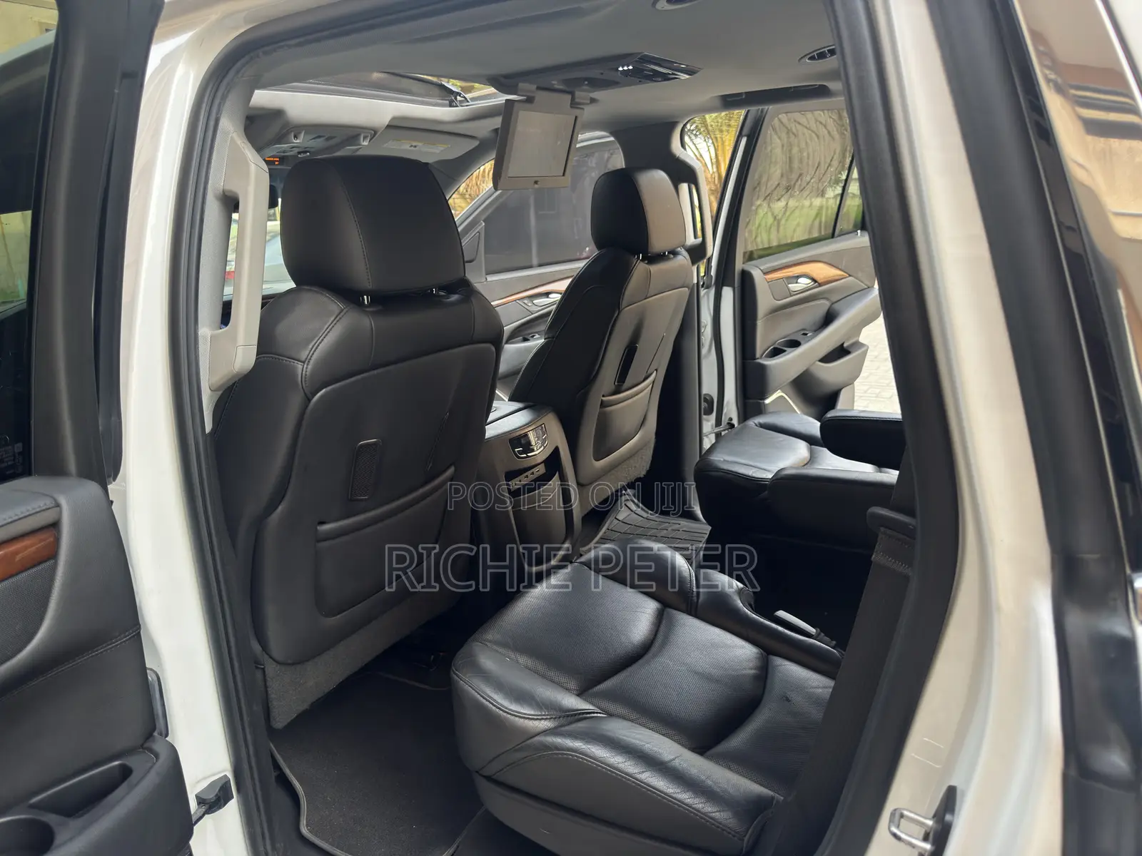 Cadillac Escalade 2018 White