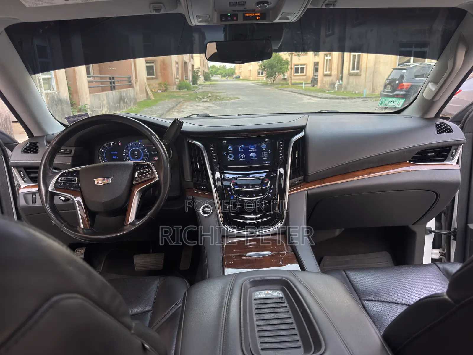 Cadillac Escalade 2018 White
