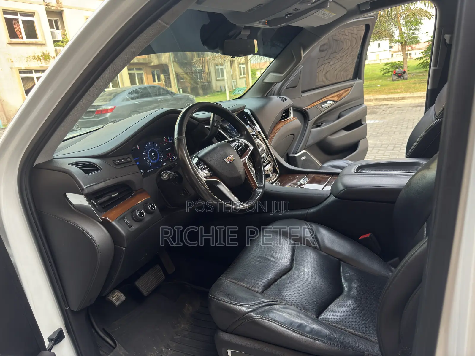 Cadillac Escalade 2018 White