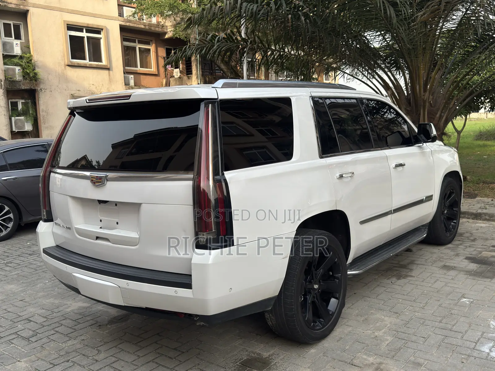 Cadillac Escalade 2018 White