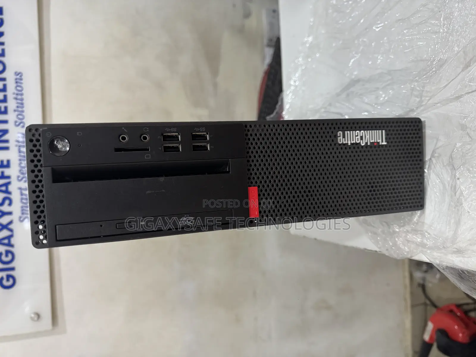 Lenovo ThinkCentre M710e SFF 8GB Intel Core i5 HDD+SSD 256GB