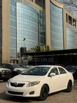 Toyota Corolla LE 4dr Sedan (1.8L 4cyl 4A) 2010 White