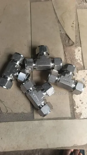 1/2" Tee Od to Od Connector