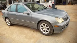 Mercedes-Benz C240 2.6 4MATIC AWD 2006 Blue