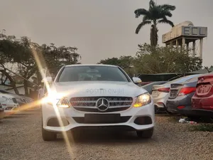 Mercedes-Benz C200 2017 White