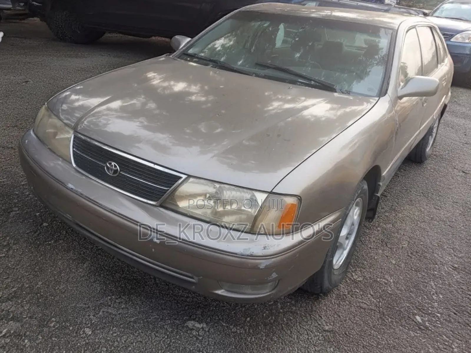 1999 Toyota Avalon XL