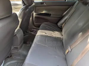 Toyota Camry LE 4dr Sedan (2.4L 4cyl 5A) 2005 Black