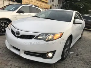 Toyota Camry 2014 White