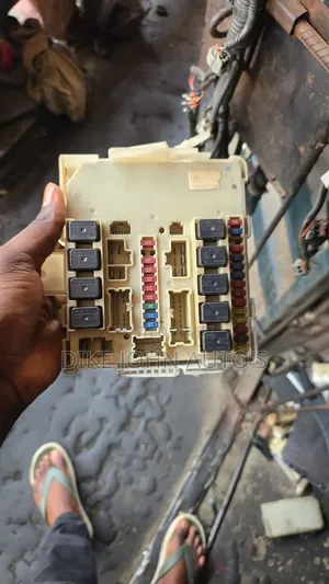 Fuse Box for Nissan / Infiniti