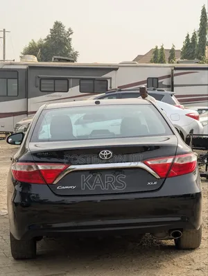 Toyota Camry XLE 4dr Sedan (2.5L 4cyl 6A) 2015 Black