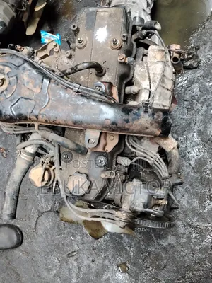 Engine and Gearbox Toyota Hiace Old Model Cabrator 22r