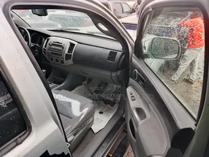 Toyota Tacoma Double Cab V6 Automatic 2010 Gray
