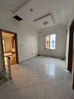 4bdrm Duplex in Lekki Phase 2 for rent