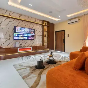 2bdrm Apartment in Lekki Phase 1 for rent