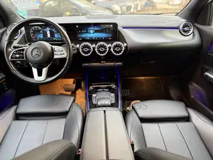 Mercedes-Benz GLA 250 2021 White