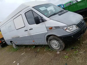 Mercedes Benz Sprinter