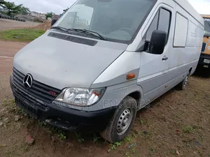 Mercedes Benz Sprinter