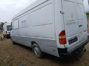 Mercedes Benz Sprinter