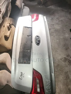 Boot Kia Cadenza 2014 Available