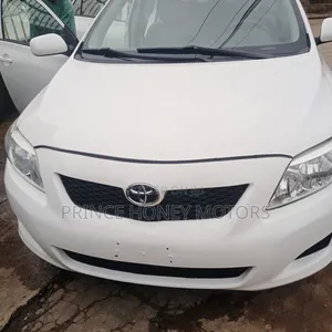 Toyota Corolla LE 4dr Sedan (1.8L 4cyl 4A) 2010 White