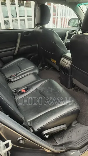 Toyota Highlander Limited 2010 Gray