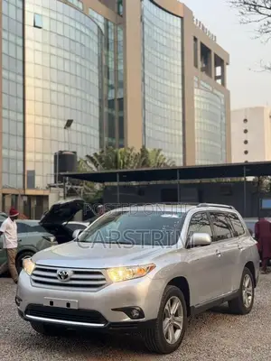 Toyota Highlander 2011 Silver