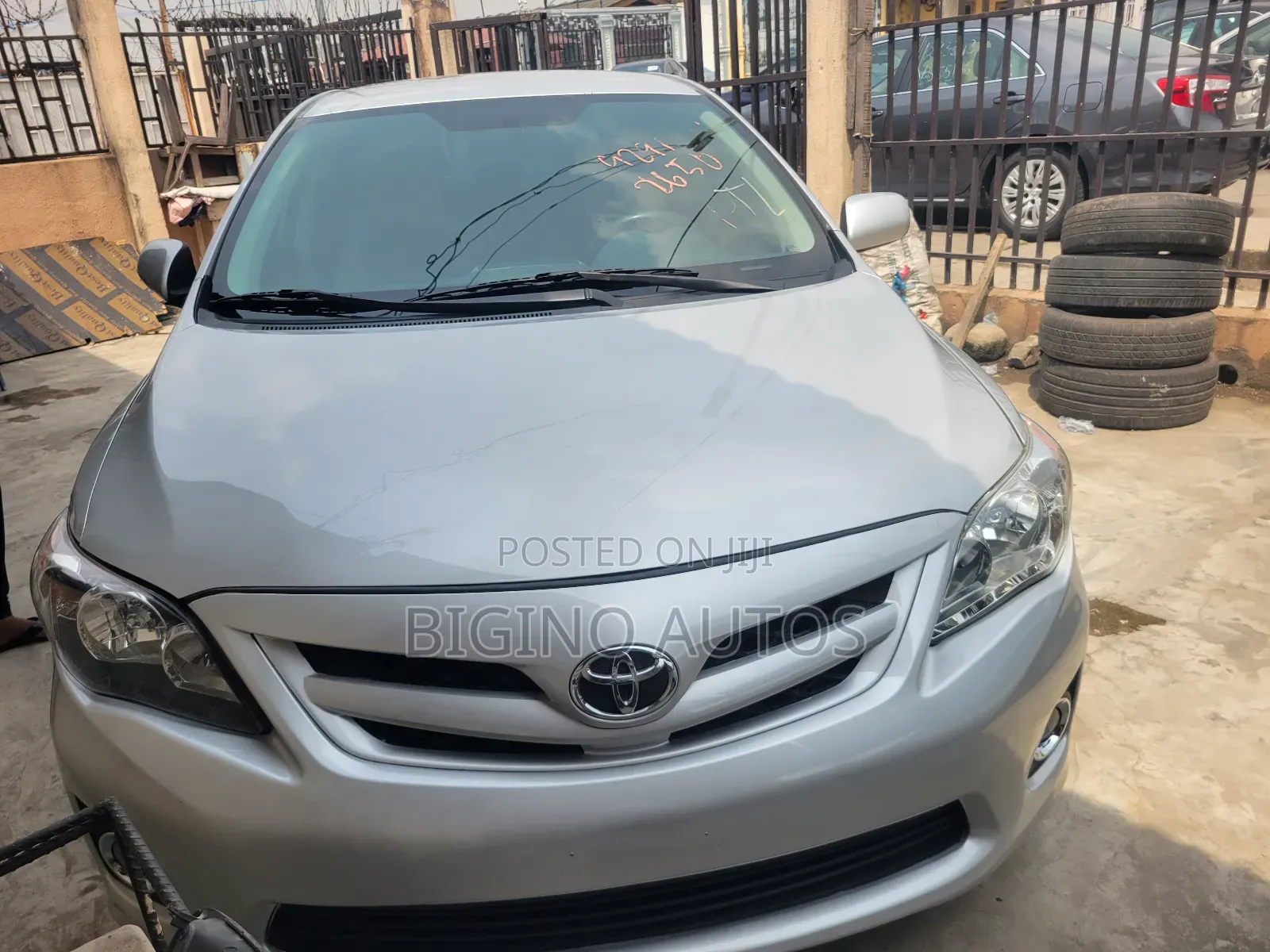 2012 Toyota Corolla LE 4dr Sedan (1.8L 4cyl 4A)