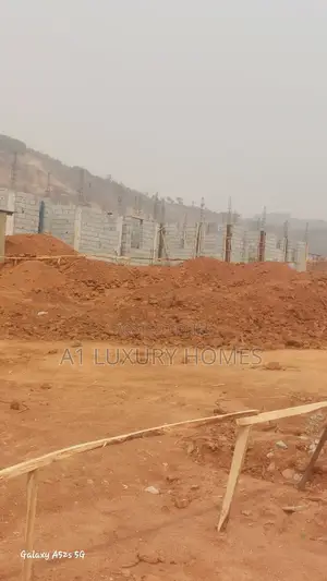 600m2 Plot in a Serene Environment