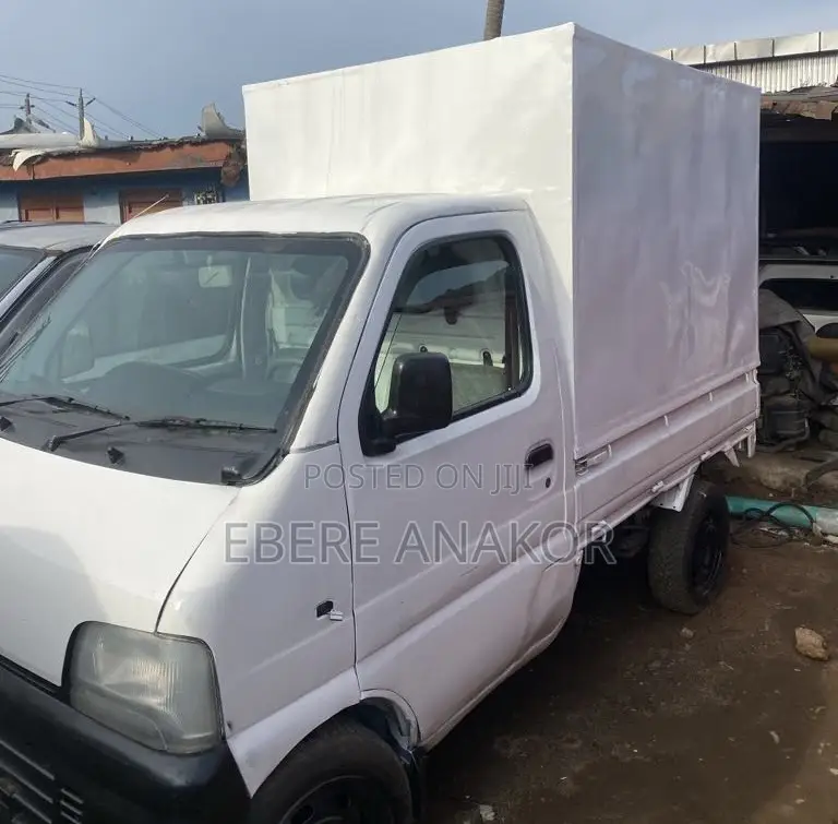 Suzuki Every 2010 White