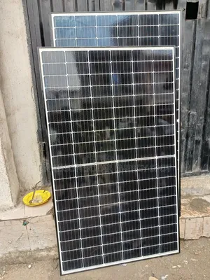 500watt Canadian Solar Panel Halfcourt