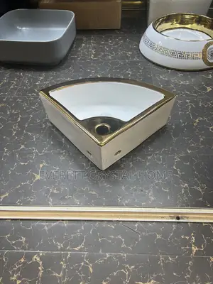 Angle Hanging Basin