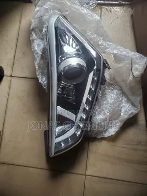 Head Light Hyundai Creta